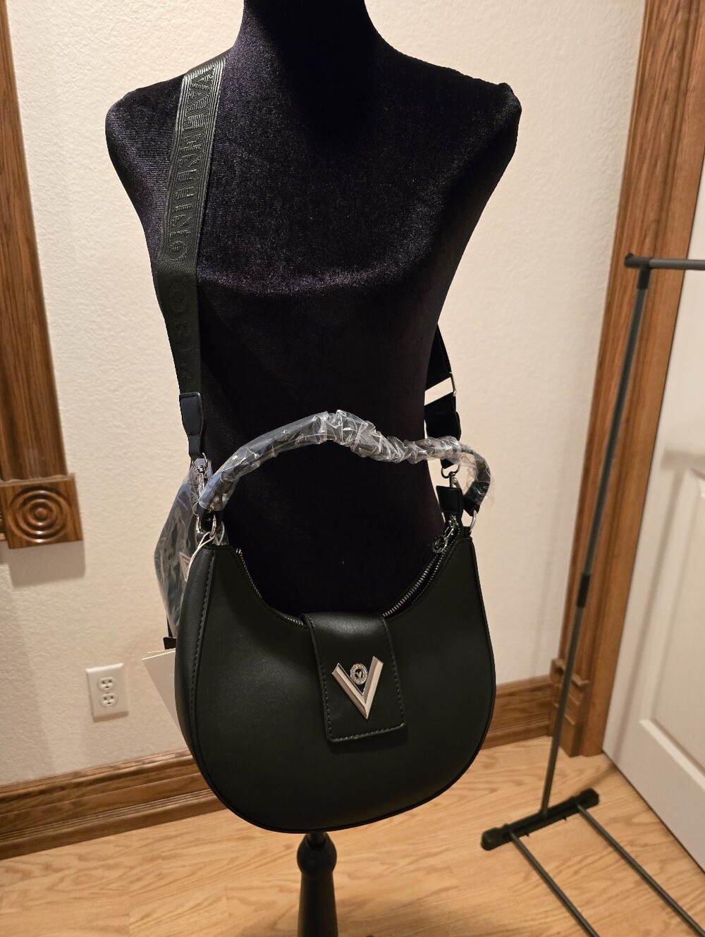 Valentino Orlandi Black Women’s Crescent Shoulder Bag - Picture 2 of 11